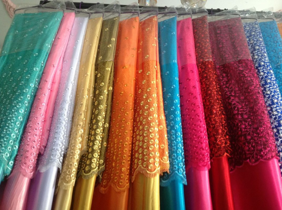 DỊCH VỤ GIẶT VÀ BẢO QUẢN VÃI LỤA TƠ TẰM