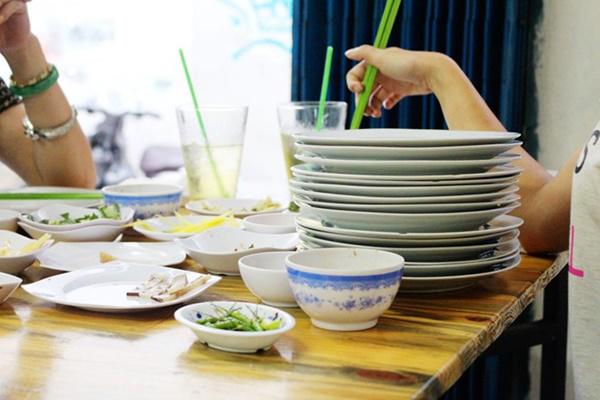 6 thói quen rửa bát âm thầm “giết” chết sức khỏe, cái thứ 3 nhà nào cũng mắc!