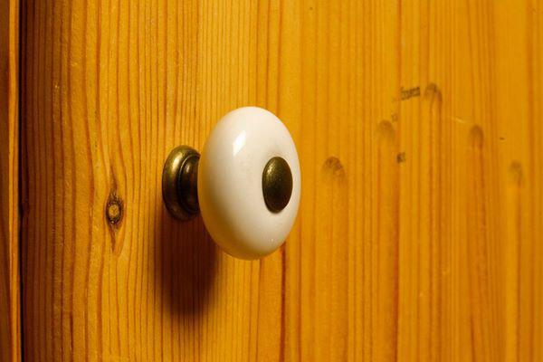 7 món đồ tuyệt đối không nên chạm khi vào bệnh viện, cái thứ 4 phải đặc biệt lưu ý