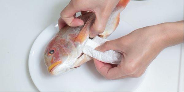 Khăn giấy không chỉ để lau tay, biết hết các tác dụng này sẽ khiến bạn ngã ngửa