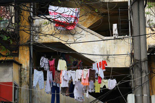 Mẹo giặt quần áo “đỉnh cao” trời nồm ẩm đến đâu vẫn thơm tho sạch sẽ