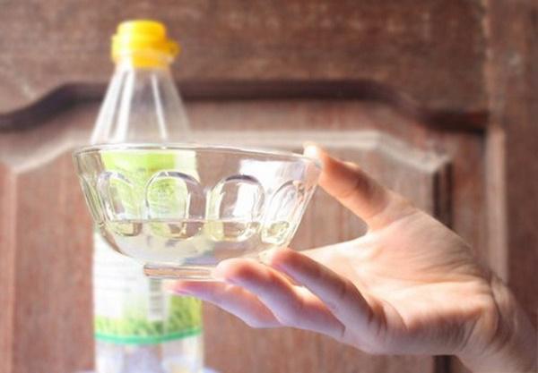 Tết xong bếp gas nhà nào cũng cáu bẩn, cứ làm theo cách này đảm bảo sạch bong kin kít
