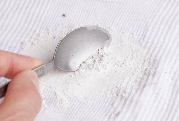 Tiện tay thả 3 viên thuốc thần vào máy giặt, mẹ trẻ ngỡ ngàng thấy thành quả sau 1 đêm